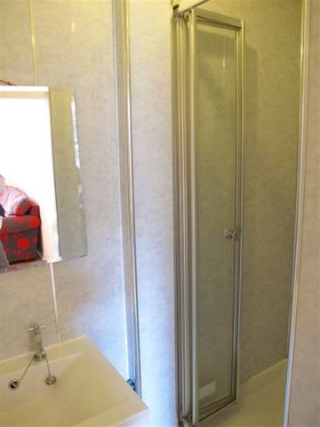  Image of 2 bedroom Flat to rent in Watson Crescent Edinburgh EH11 at Polwarth Edinburgh Edinburgh, EH11 1HB