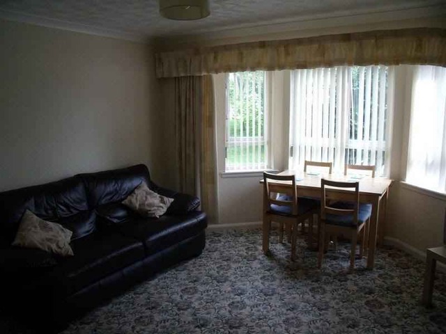  Image of 2 bedroom Flat to rent in Waverley Crescent Livingston EH54 at Livingston West Lothian West Lothian, EH54 8JP