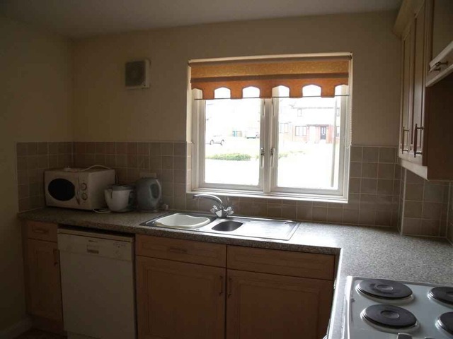  Image of 2 bedroom Flat to rent in Waverley Crescent Livingston EH54 at Livingston West Lothian West Lothian, EH54 8JP