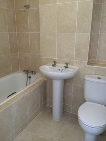  Image of 4 bedroom Terraced house to rent in Westfield Gardens Chadwell Heath Romford RM6 at WESTFIELD GARDENS  CHADWELL HEATH, RM6 4BY
