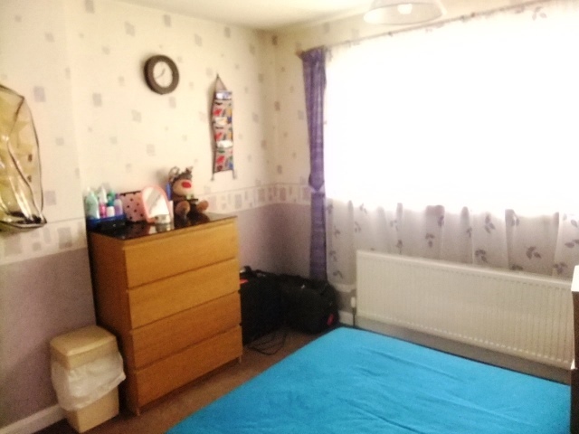  Image of 3 bedroom Semi-Detached house to rent in Westfield Grove Crossgates Cowdenbeath KY4 at Cowdenbeath Fife Fife, KY4 8BY