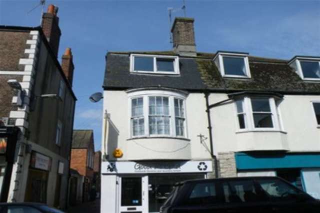  Image of 1 bedroom Flat to rent in Great George Street Weymouth DT4 at Weymouth, DT4 8NN