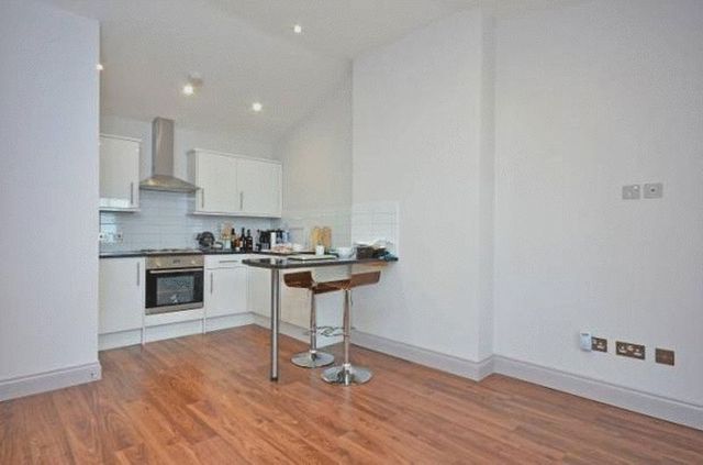  Image of 1 bedroom Flat to rent in Weymouth Mews London W1G at Weymouth Mews Marylebone Great Portland Street, W1G 7DX