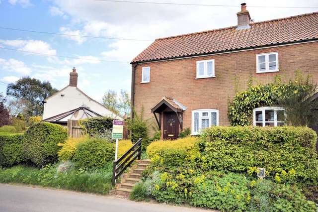  Image of 2 bedroom End of Terrace to rent in New Road Whissonsett Dereham NR20 at Whissonsett Dereham Norfolk, NR20 5TA