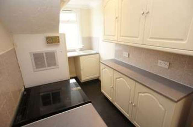  Image of 1 bedroom Flat to rent in Whitefriars Crescent Westcliff-on-Sea SS0 at Whitefriars Crescent  Westcliff-On-Sea, SS0 8EU