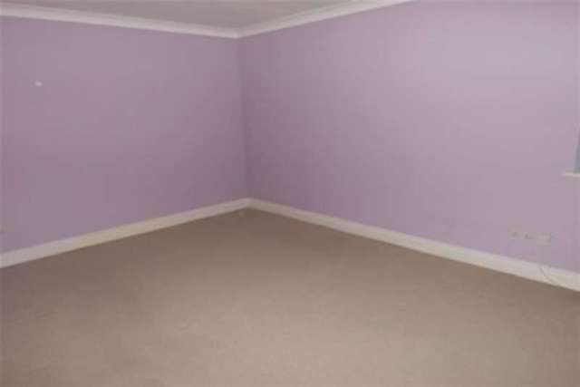  Image of 1 bedroom Detached house to rent in Whitehaven Slough SL1 at Slough, SL1 3RX