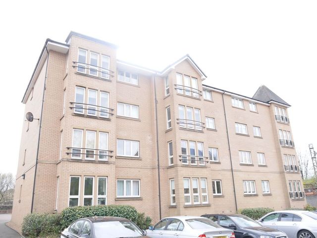  Image of 2 bedroom Flat to rent in Whittingehame Drive Anniesland Glasgow G12 at Hyndland Glasgow Glasgow, G12 0YH