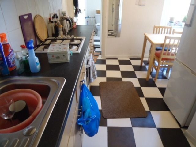  Image of 2 bedroom Flat to rent in Wightman Road London N8 at Wightman Road  Turnpike Lane, N8 0NA