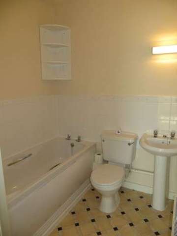  Image of 2 bedroom Flat to rent in William Road Northfield Birmingham B31 at William Road  Birmingham, B31 2PX