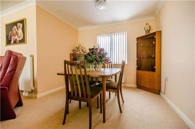  Image of 2 bedroom Detached house for sale in Willow Way Hauxton Cambridge CB22 at Hauxton, CB22 5JB