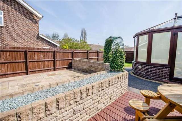  Image of 2 bedroom Detached house for sale in Willow Way Hauxton Cambridge CB22 at Hauxton, CB22 5JB