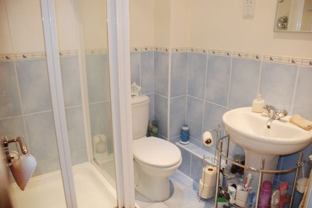  Image of 2 bedroom Flat for sale in Winchester Road Shirley Southampton SO16 at Winchester Road Bassett Southampton, SO16 7BB
