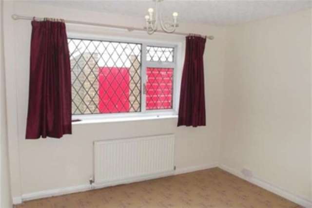  Image of 2 bedroom Bungalow to rent in Windermere Road Hucknall Nottingham NG15 at Nottingham, NG15 6NF