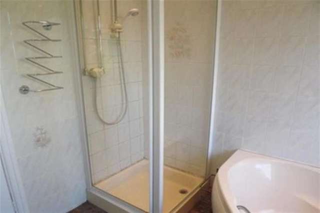  Image of 3 bedroom Semi-Detached house to rent in Wollaton Road Beeston Nottingham NG9 at Nottingham, NG9 2PH