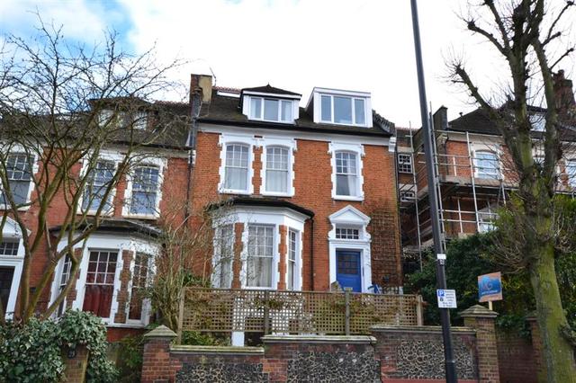  Image of 1 bedroom Property to rent in Wolseley Road London N8 at Crouch End, N8 8RS