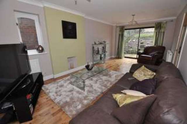  Image of 4 bedroom Detached house for sale in Woodleighton Grove Uttoxeter ST14 at Woodleighton Grove  Uttoxeter, ST14 8BX