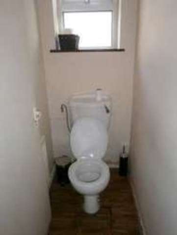  Image of 4 bedroom Detached house to rent in Worcester Road London E12 at Worcester Road  Manor Park, E12 5JX