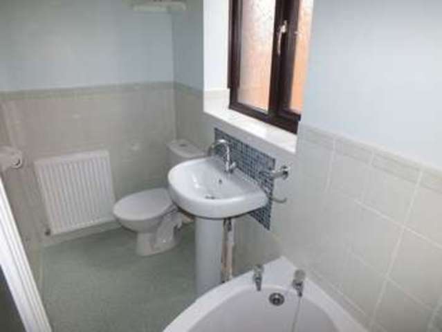  Image of 2 bedroom Semi-Detached house to rent in Wren Close Biddulph Stoke-on-Trent ST8 at Wren Close  Biddulph, ST8 7UB