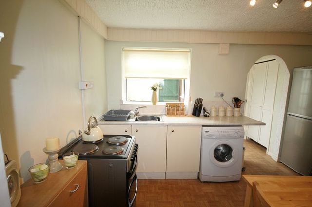  Image of 2 bedroom Terraced house to rent in Yeoman Street Skelton-in-Cleveland Saltburn-by-the-Sea TS12 at Yeoman Street Skelton-in-Cleveland Saltburn-By-The-Sea, TS12 2LG