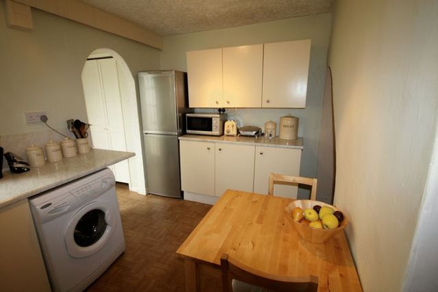  Image of 2 bedroom Terraced house to rent in Yeoman Street Skelton-in-Cleveland Saltburn-by-the-Sea TS12 at Yeoman Street Skelton-in-Cleveland Saltburn-By-The-Sea, TS12 2LG