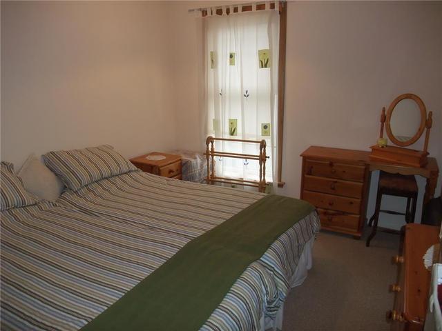  Image of 2 bedroom Flat to rent in Young Terrace Cowdenbeath KY4 at Cowdenbeath Fife Fife, KY4 9LB
