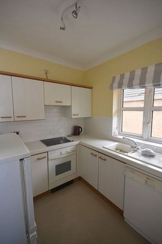  Image of 1 bedroom Flat to rent in Westwood Road Southampton SO17 at Westwood Road  Southampton, SO17 1DP
