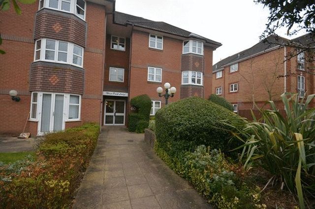  Image of 1 bedroom Flat to rent in Westwood Road Southampton SO17 at Westwood Road  Southampton, SO17 1DP