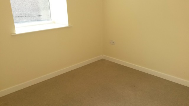  Image of 2 bedroom Flat to rent in Priory Street Carmarthen SA31 at 103 Priory Street  CARMARTHEN, SA31 1NB