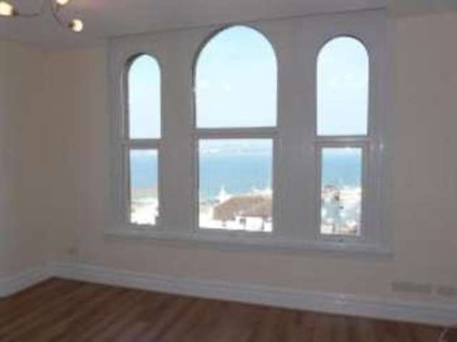  Image of 1 bedroom Flat for sale in Cleveland Road Paignton TQ4 at 14 Cleveland Road Paignton Goodrington, TQ4 6EL