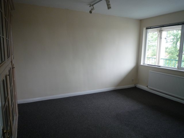  Image of 2 bedroom Flat to rent in Plymouth Grove Manchester M13 at Manchester  Rusholm, M13 0AF