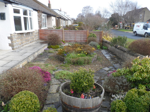  Image of 3 bedroom Semi-Detached house to rent in The Birches Bramhope Leeds LS16 at The Birches Bramhope Leeds, LS16 9DN