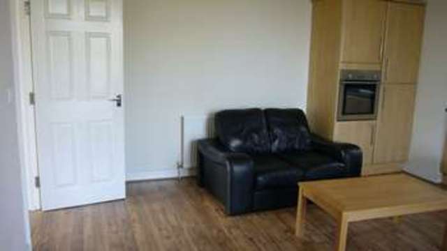  Image of 1 bedroom Flat to rent in Crookesmoor Road Sheffield S10 at 471 Crookesmoor Road  Sheffield, S10 1BG