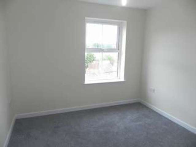  Image of 2 bedroom Flat to rent in Mill Lane Kidderminster DY11 at Mill Lane  Kidderminster, DY11 6YN