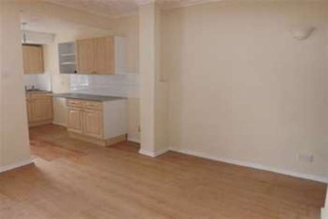 Image of 2 bedroom Terraced house to rent in Clarks Terrace Weston Point Runcorn WA7 at Runcorn, WA7 4HD