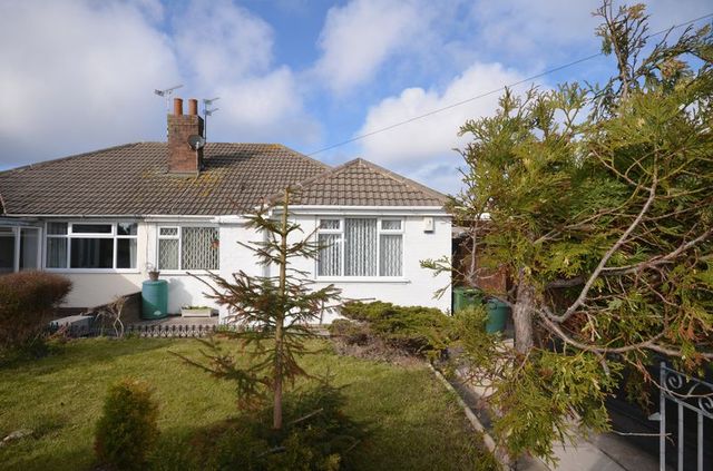  Image of 2 bedroom Property for sale in Parksway Knott End-on-Sea Poulton-Le-Fylde FY6 at Parksway Knott End-On-Sea Poulton-Le-Fylde, FY6 0DA