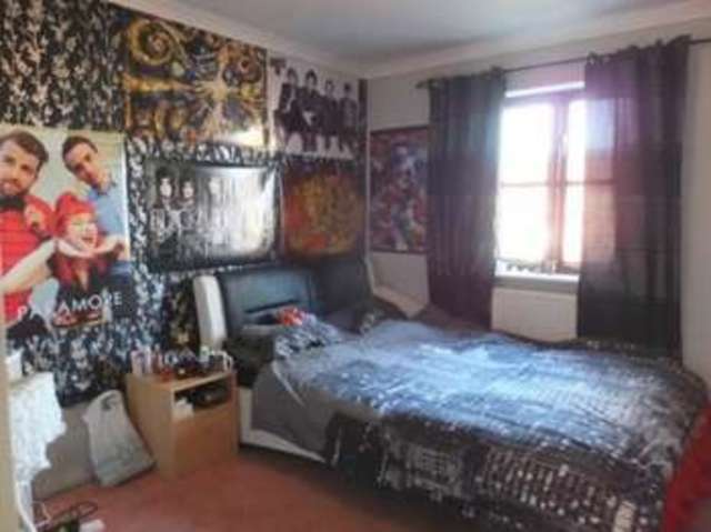  Image of 4 bedroom Detached house for sale in Coleshill Drive Faringdon SN7 at Coleshill Drive  FARINGDON, SN7 7FE