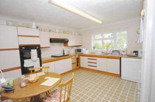  Image of 2 bedroom Flat for sale in Beaufoys Avenue Ferndown BH22 at Ferndown  West Moors, BH22 9RQ
