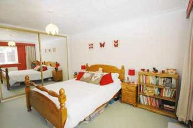 Image of 2 bedroom Flat for sale in Beaufoys Avenue Ferndown BH22 at Ferndown  West Moors, BH22 9RQ