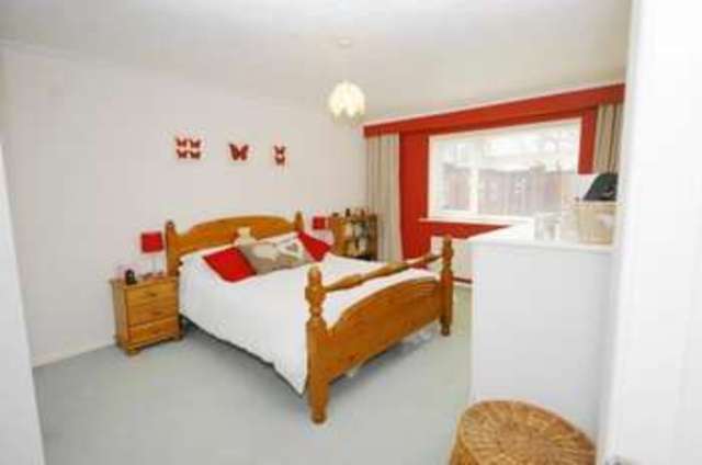  Image of 2 bedroom Flat for sale in Beaufoys Avenue Ferndown BH22 at Ferndown  West Moors, BH22 9RQ