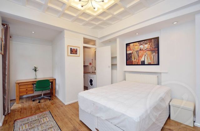  Image of Flat to rent in Abbey Road London NW8 at Abbey Road St Johns Wood St John