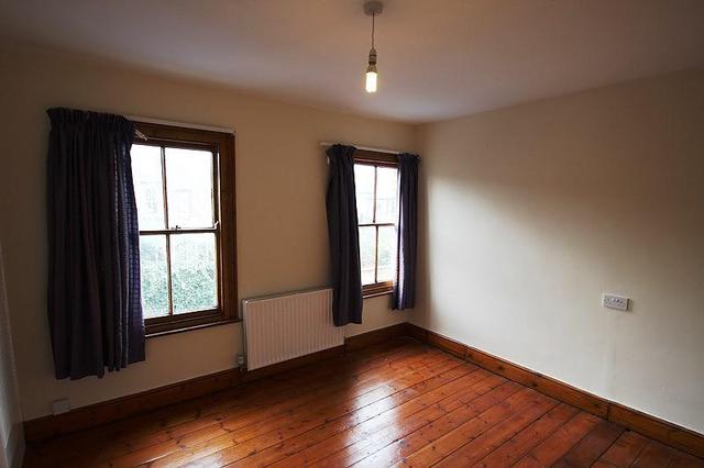  Image of 3 bedroom Terraced house to rent in Abbey Walk Cambridge CB1 at Cambridge, CB1 2QJ