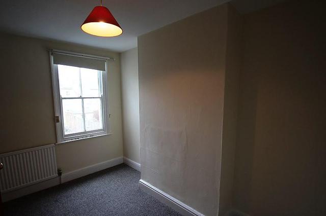  Image of 3 bedroom Terraced house to rent in Abbey Walk Cambridge CB1 at Cambridge, CB1 2QJ