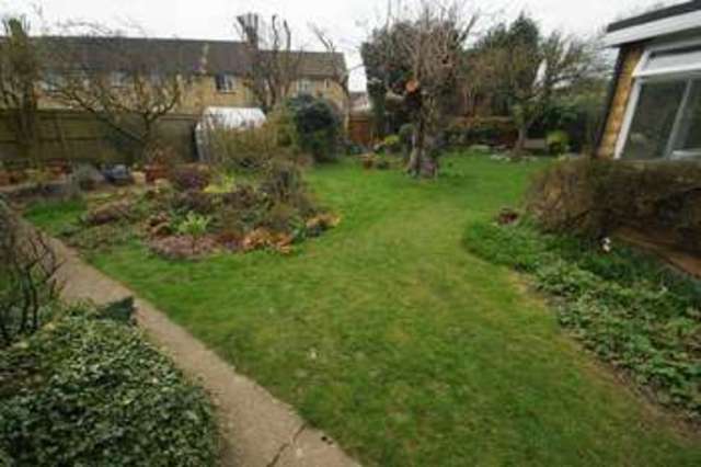  Image of 4 bedroom Detached house for sale in Abel Close Hemel Hempstead HP2 at Abel Close Adeyfield Hemel Hempstead, HP2 4BL