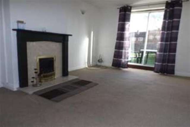  Image of 3 bedroom Property to rent in Acacia Avenue Denton Manchester M34 at Manchester, M34 6FA