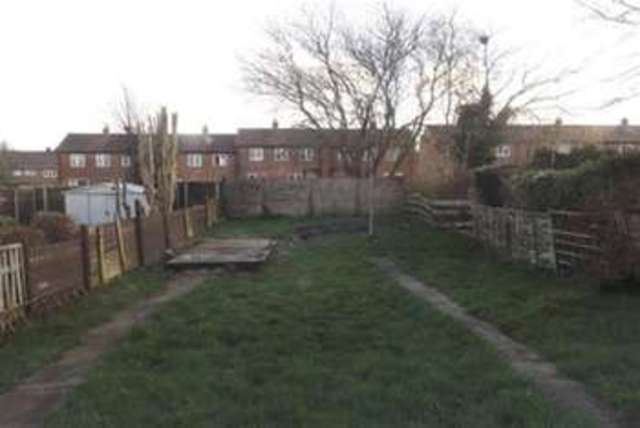 Image of 3 bedroom Property to rent in Acacia Avenue Denton Manchester M34 at Manchester, M34 6FA