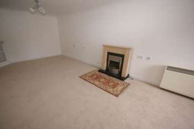  Image of 2 bedroom Flat for sale in Ackender Road Alton GU34 at Ackender Road  Alton, GU34 1JW