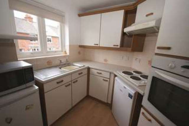  Image of 2 bedroom Flat for sale in Ackender Road Alton GU34 at Ackender Road  Alton, GU34 1JW
