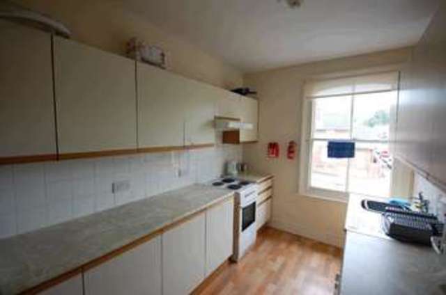  Image of 3 bedroom Property to rent in Addington Road Reading RG1 at Addington Road Reading Reading, RG1 5PZ