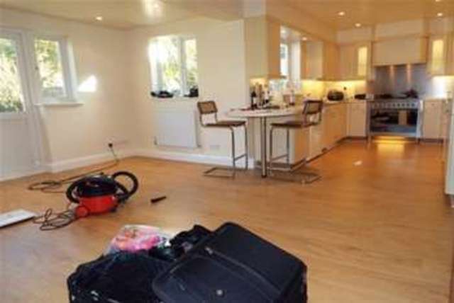  Image of 4 bedroom Detached house to rent in Addison Avenue London N14 at London, N14 4AJ