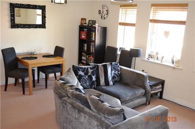  Image of 1 bedroom Flat to rent in Addison Road Tunbridge Wells TN2 at Kent, TN2 3GG